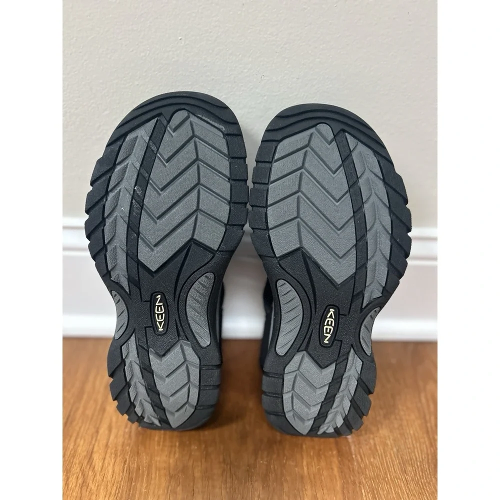 Keen Venice H2 Waterproof Hiking Sandals  Mens 8.0 Black Sport Water Shoes